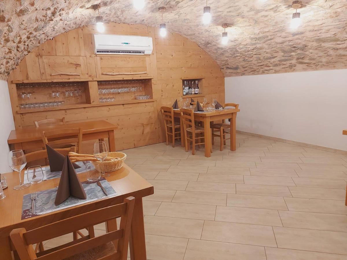 Locanda Il Campo Della Quercia San Damiano Macra Luaran gambar